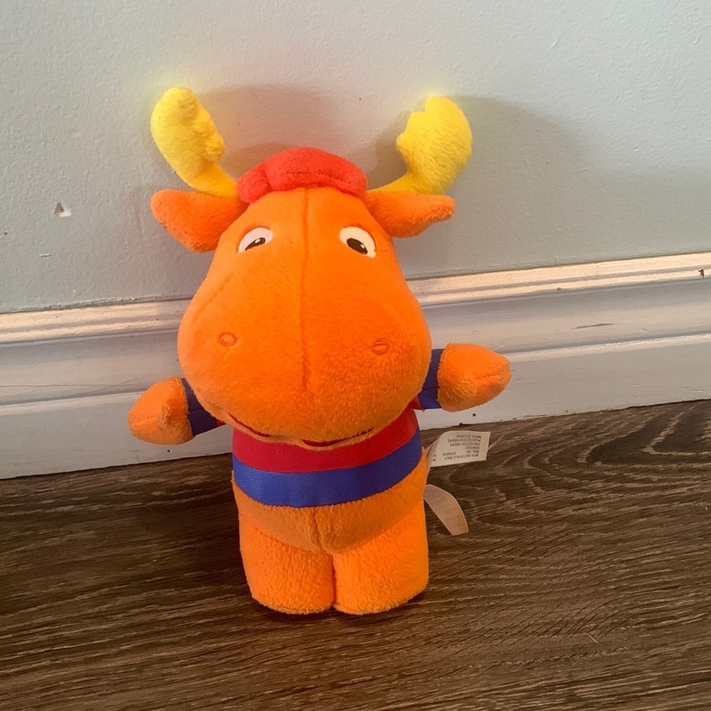 Fisher Price The Backyardigans Tyron Plush